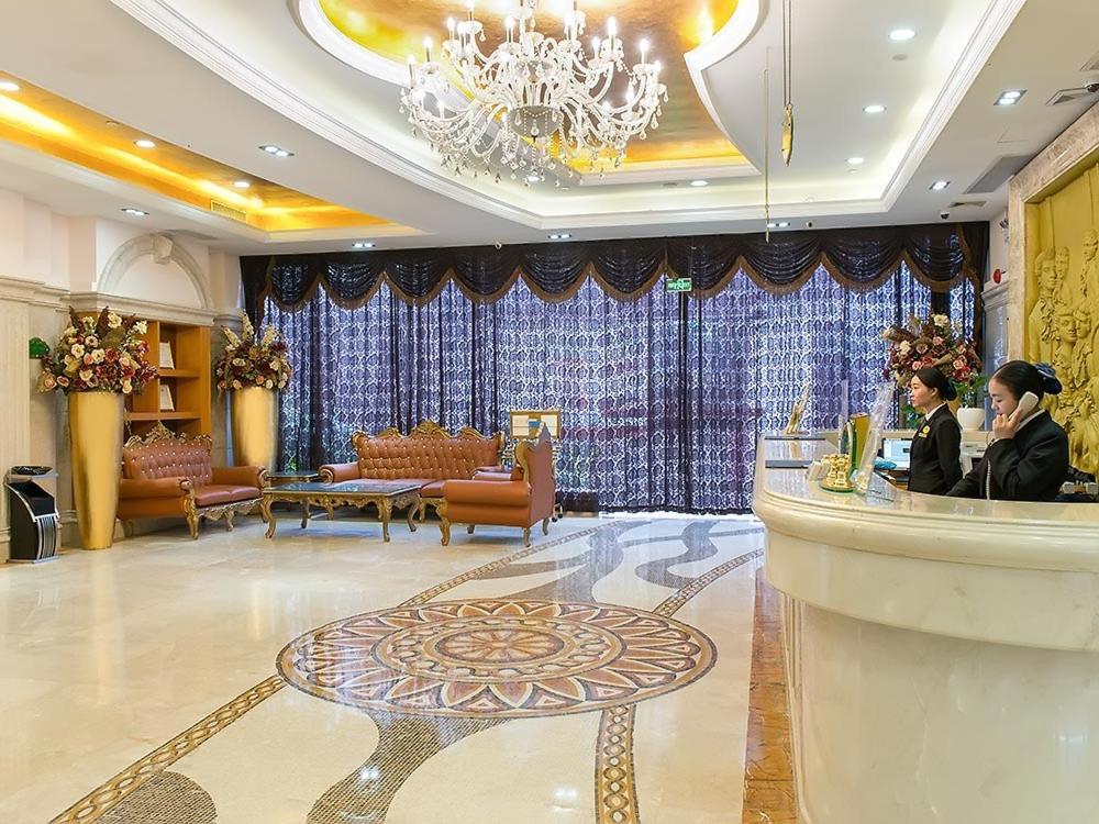 Vienna Hotel Banxuegang Road Шеньчжень Екстер'єр фото