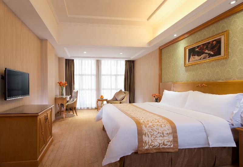 Vienna Hotel Banxuegang Road Шеньчжень Екстер'єр фото